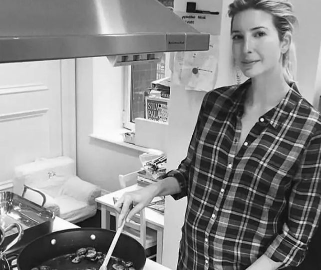 伊万卡素颜出街也好美,伊万卡回归生活