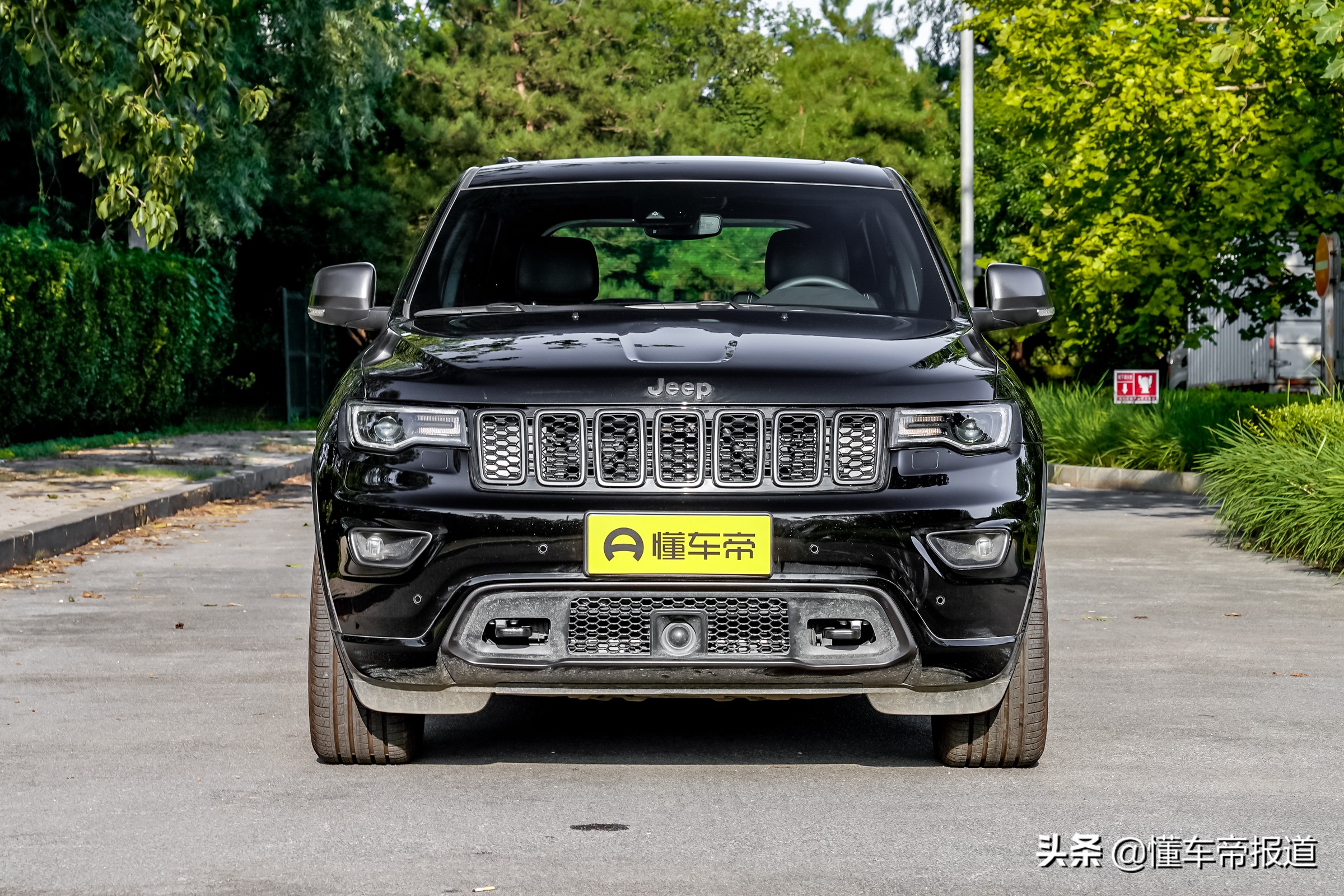 新车大排量自吸轿车,17款大切诺基3.0自吸0-100加速