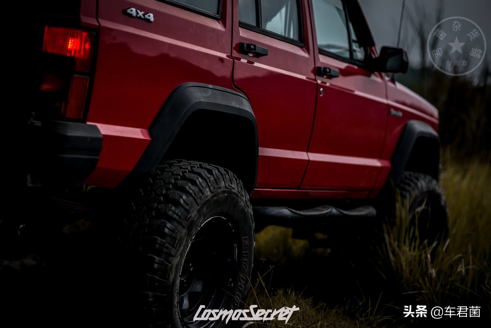 2014吉普切诺基4x4价格,老款吉普大切诺基4x4