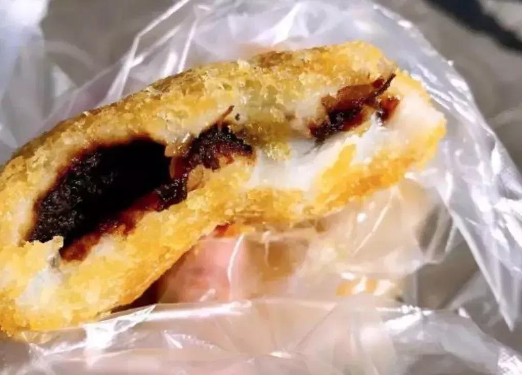 天津特色美食天津煎饼果子 (天津风味小吃三绝)