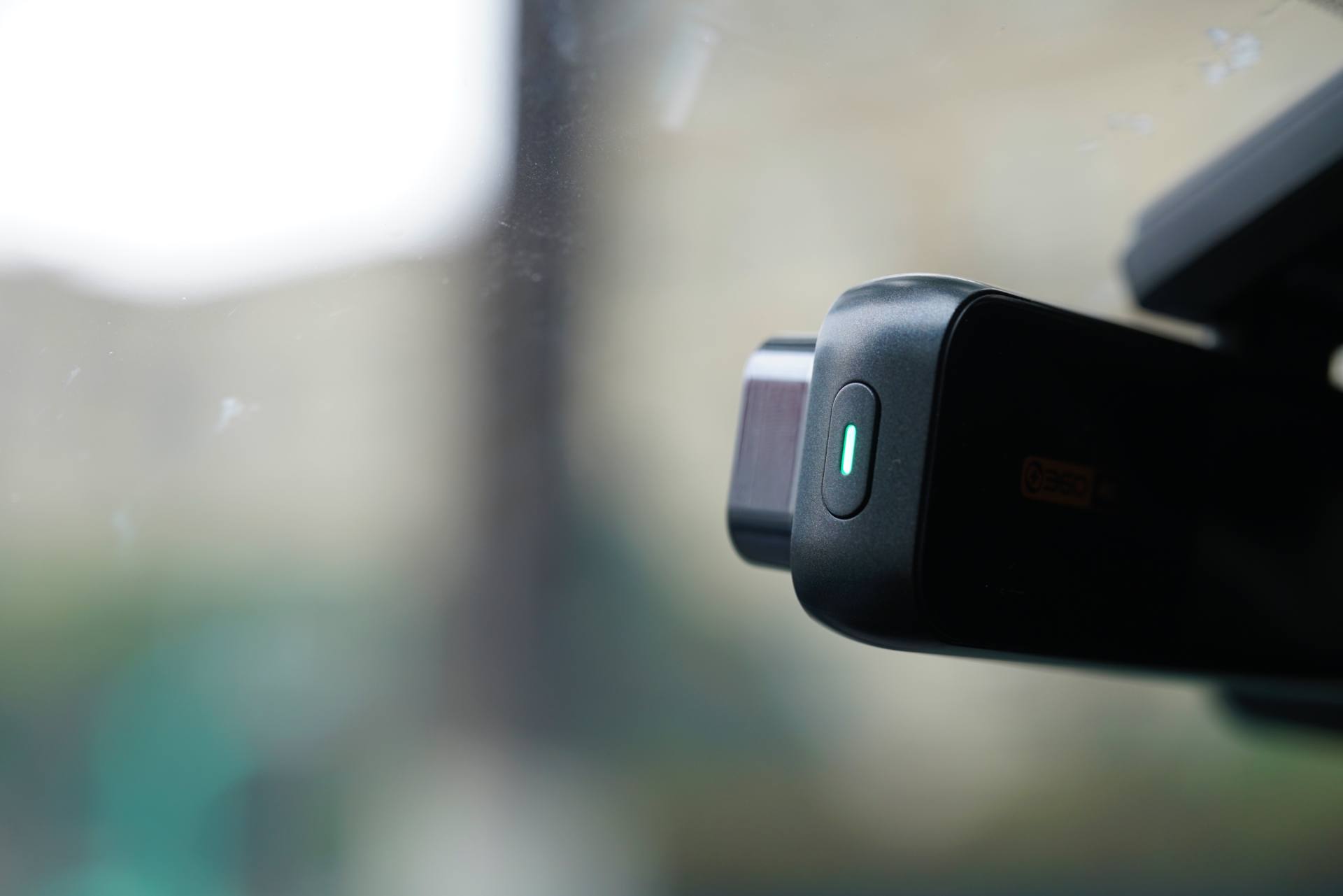 最清晰的高端4k双摄行车记录仪,4k行车记录仪拍摄视频