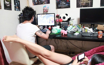 和三个不同女生分手恶搞爆笑,奇葩分手搞笑方式