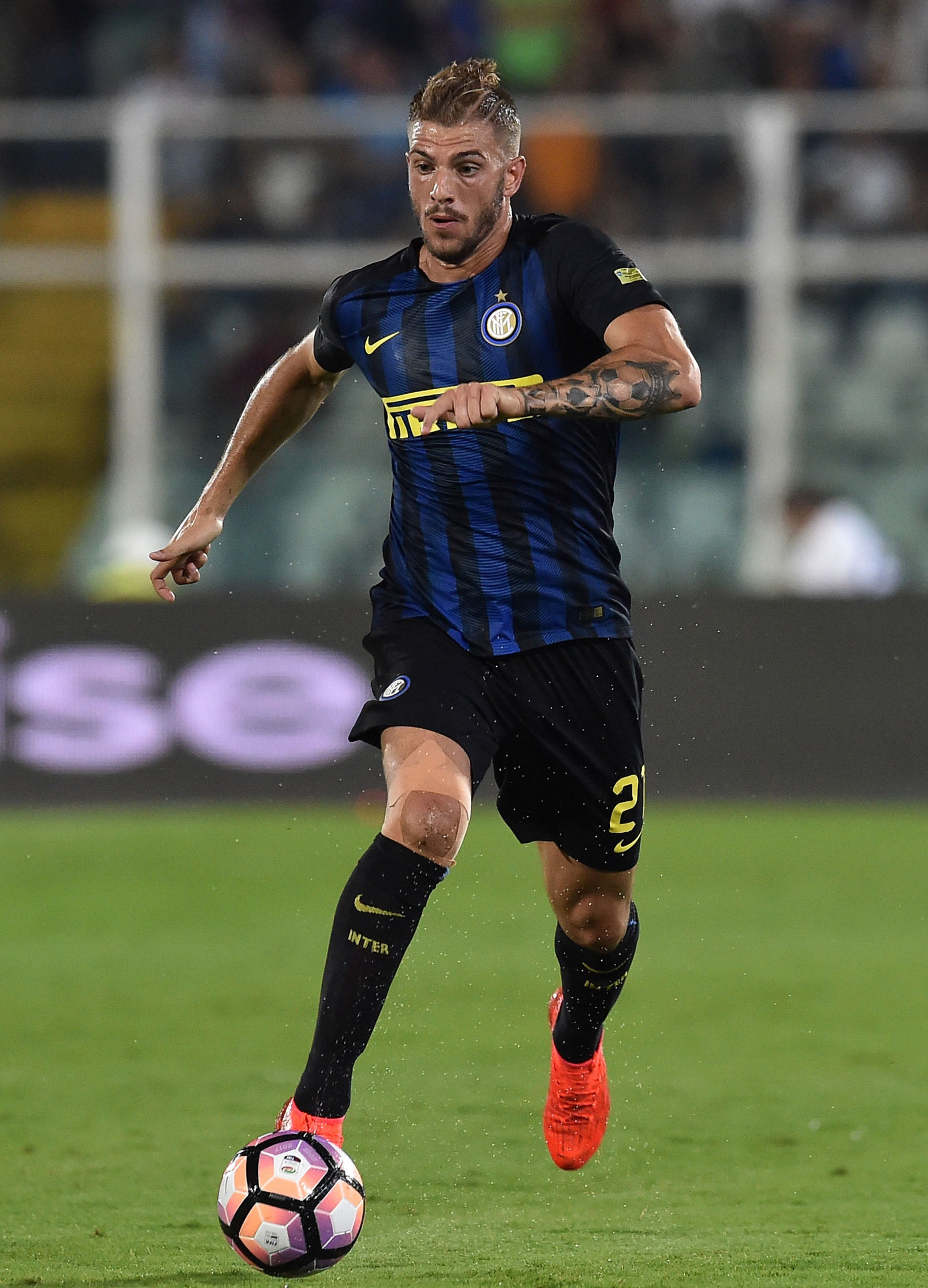 国际米兰2002赛季图片,意甲国际米兰高清图片