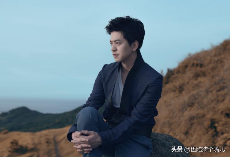 他以文艺特招生考入清华，用歌声打动无数少女，46岁成健身达人