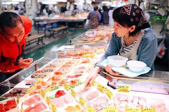 港口风情街美食,北海道美景旅游美食攻略