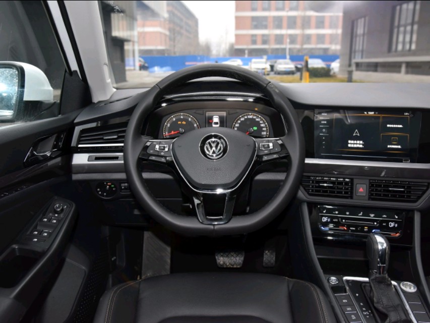 全新一代宝来MQB平台的又一代经典车型，发动机口碑爆棚