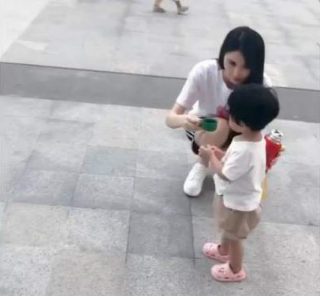 为什么小姨喜欢带娃,为什么孩子都和小姨的关系好