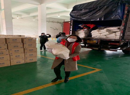 战疫中的志愿者,战疫志愿者