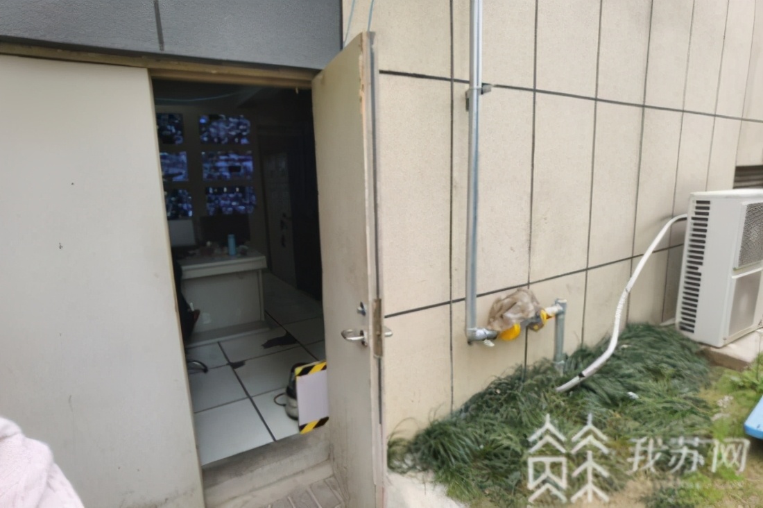 南京启迪科技园商铺燃气不通油烟借道排放业主很糟心