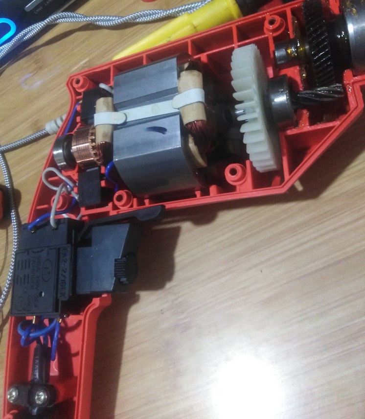 手电钻内部构造,手电钻的各组成部分图片