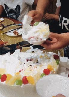 女主管换了新的电脑,女上司换了新电脑