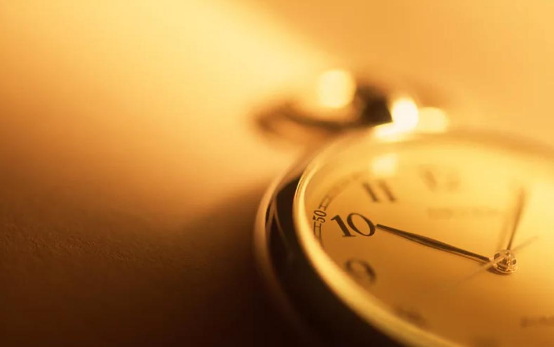 我的室友被骗进了传销，妄想发大财，还想把我也拉下水