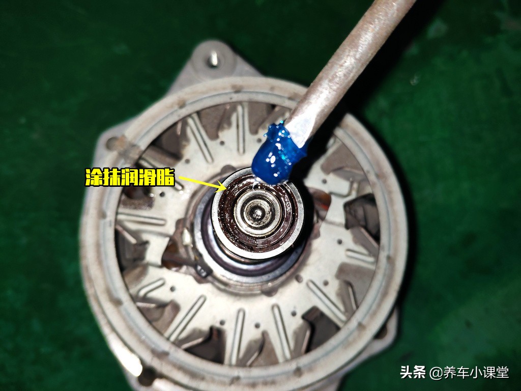 发电机轴承维修技巧,发电机轴承坏了修好还是换新的