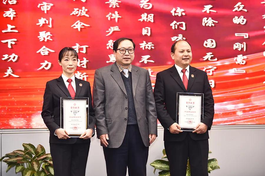 南京法院的奇葩案件,2016年南京重大刑事案件