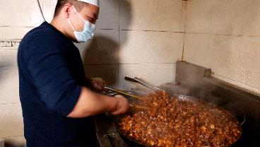 被食客吃出口号的一家老店，诱人的秘密竟然是两掺？