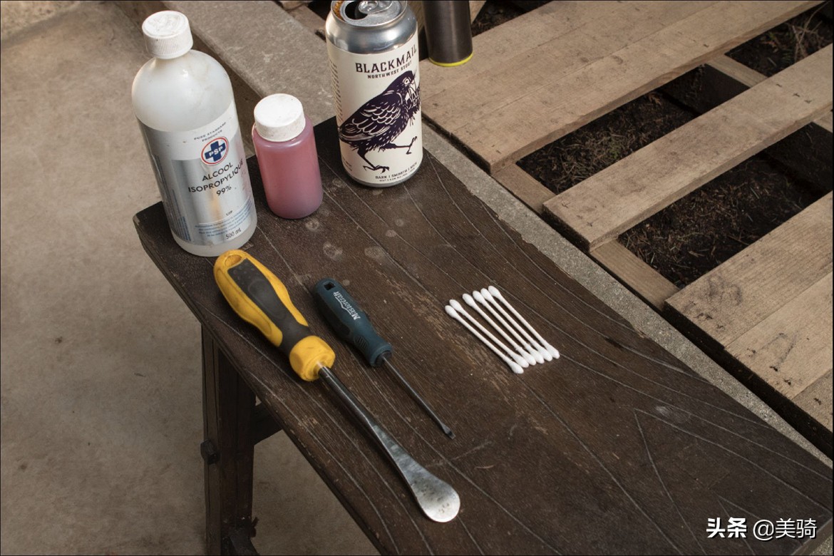 清洁油压碟刹活塞和卡钳,如何清洁碟刹盘