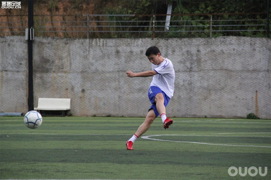 neo2日产足球鞋,morelianeoii足球鞋