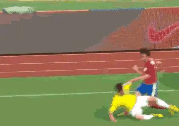 中国足球爆笑图片,中国足球爆笑瞬间