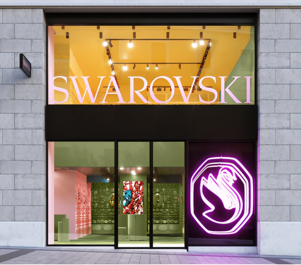 施华洛世奇天鹅背面标志,施华洛世奇大号天鹅是假的嘛