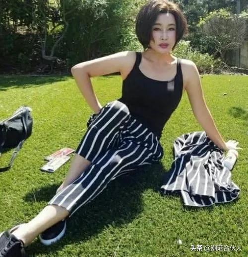 刘晓庆眼角纹解决方法,刘晓庆法令纹