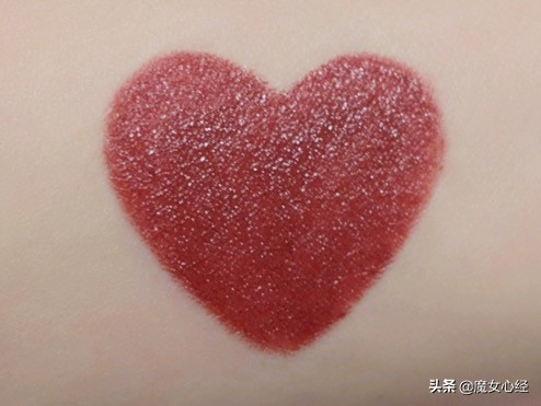 过气网红NARS惹火唇膏Mona在李佳琦直播间意外夺冠，再次卖断货