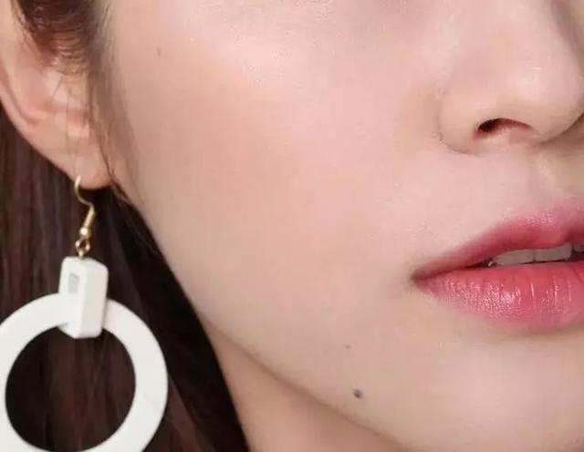 适合学生党用的bb霜,用起来自然水润的bb霜