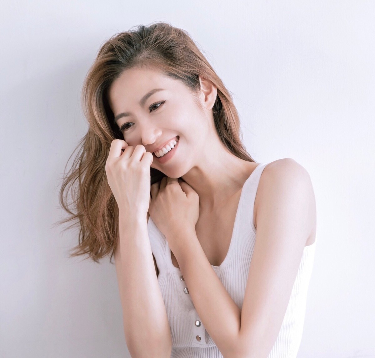 陈自瑶tvb55周年服装,2021tvb颁奖典礼陈自瑶大头照