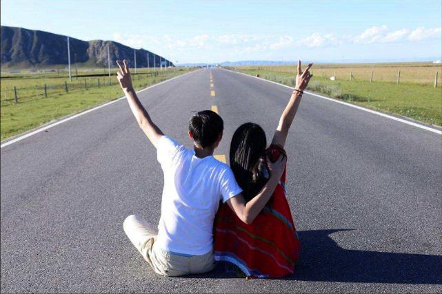 成都到九寨沟四姑娘山稻城亚丁,成都到甘孜色达九寨沟旅游攻略