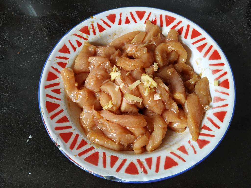 炸鸡条怎么做酥脆好吃,炸鸡胸条怎么做酥脆好吃