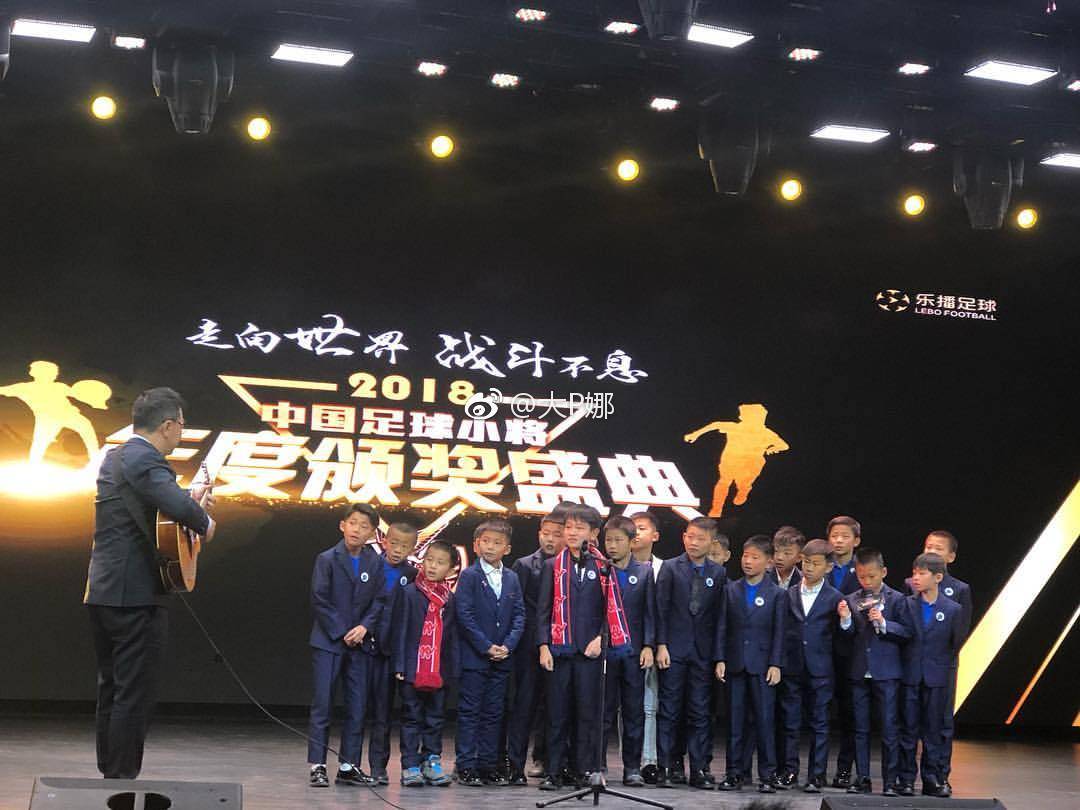 董路推崇徐根宝完整视频,董路评价徐根宝为国足做贡献