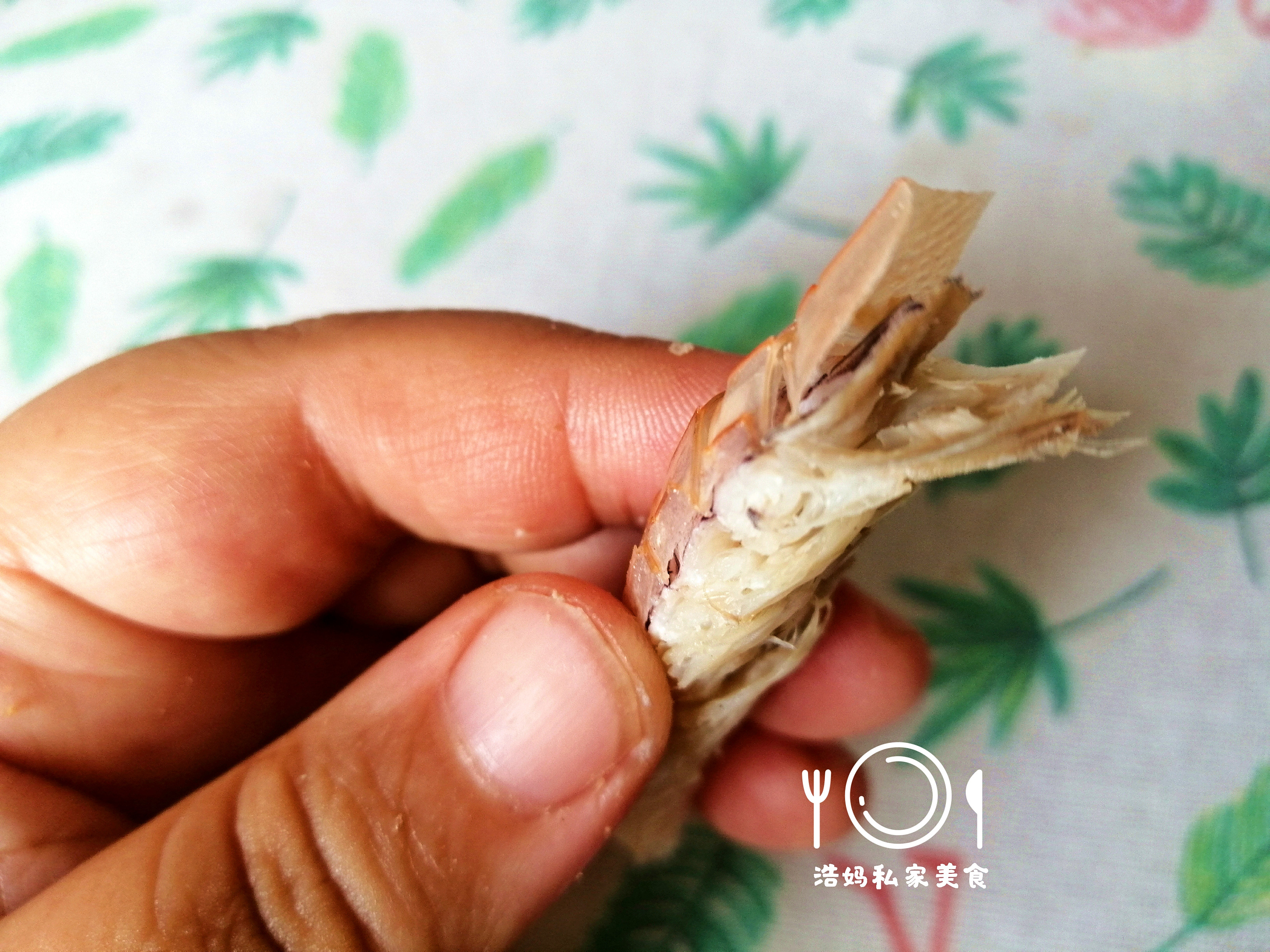 琵琶虾怎么剥最快,琵琶虾怎么剥壳