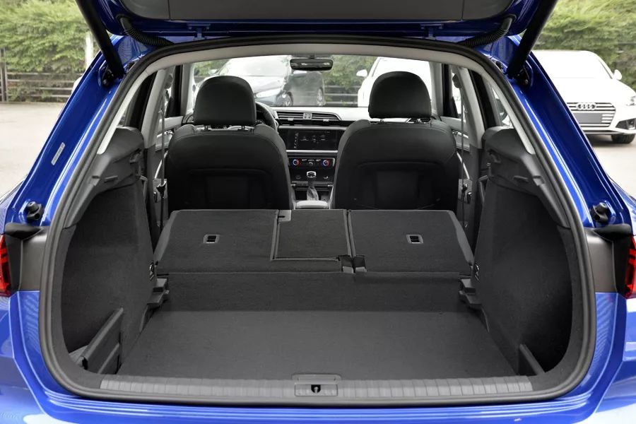 宝马x12.0t和奥迪q32.0t哪个好,新款宝马x1和奥迪q3价格