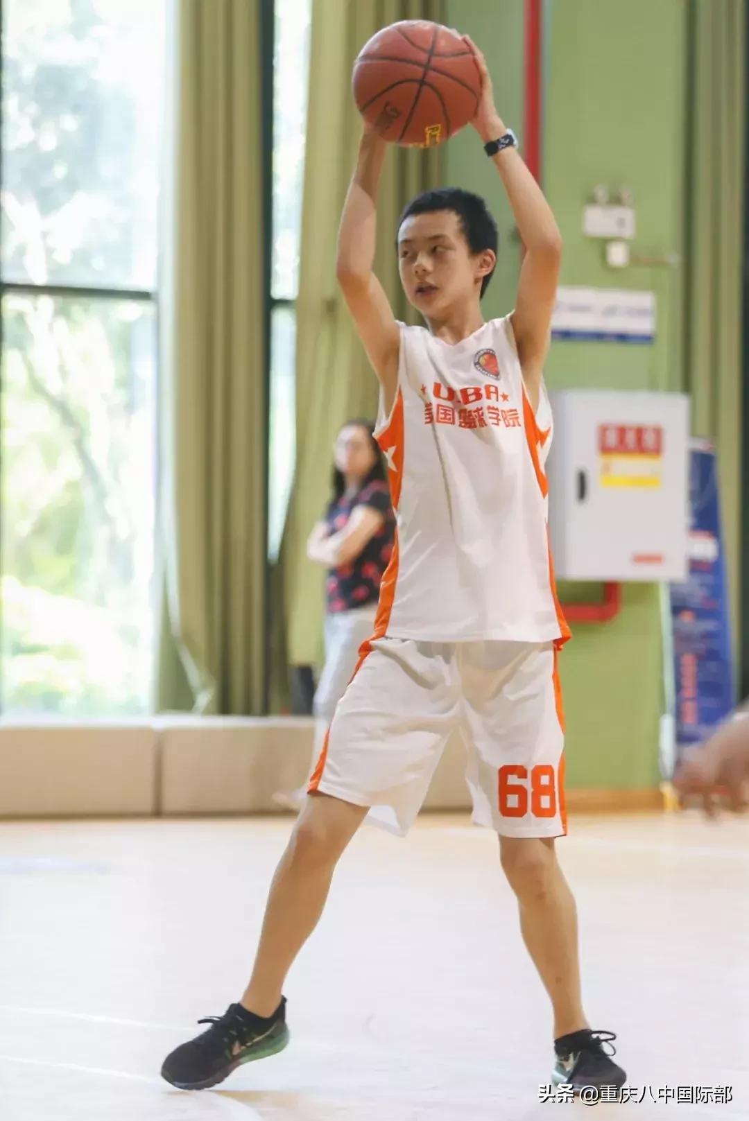 八中国际部｜群星闪耀之朱子峣：心有猛虎，细嗅蔷薇