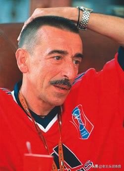 南斯拉夫国家队历任主教练,2001中国足球队长是谁