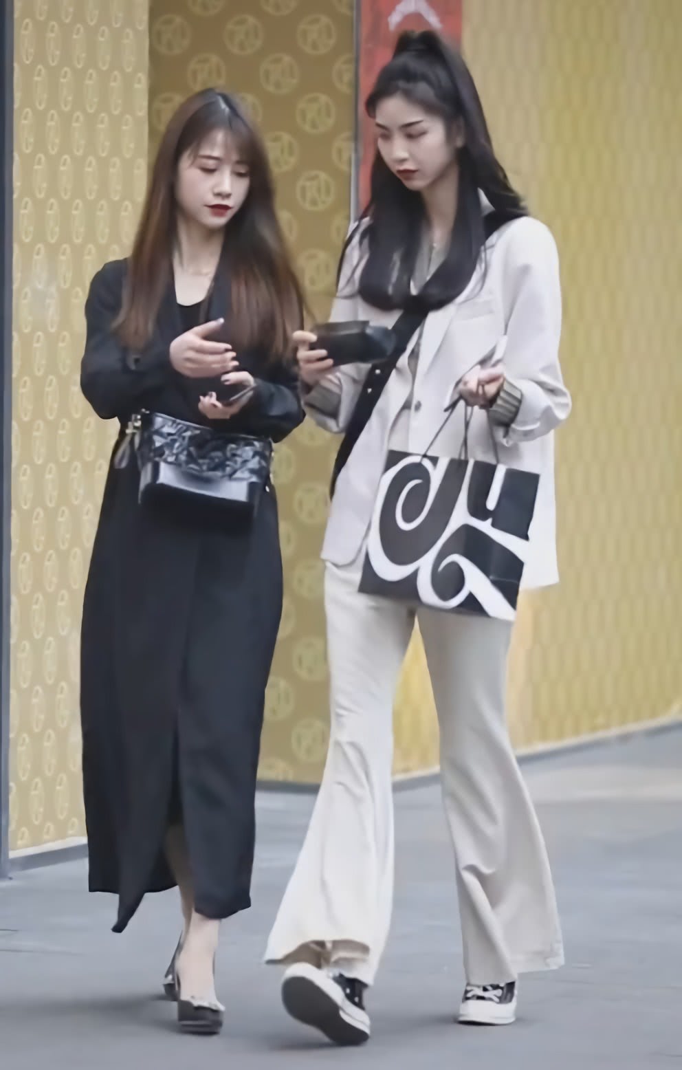 几十块的aj敢不敢入手,几千块钱aj高帮