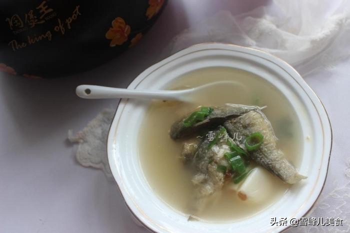 砂锅鲫鱼汤怎么做好喝又营养补钙,砂锅鲫鱼汤怎么炖才能好喝