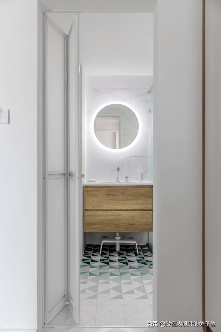 2.5平方小卫生间如何装修设计,怎样装修二楼卫生间