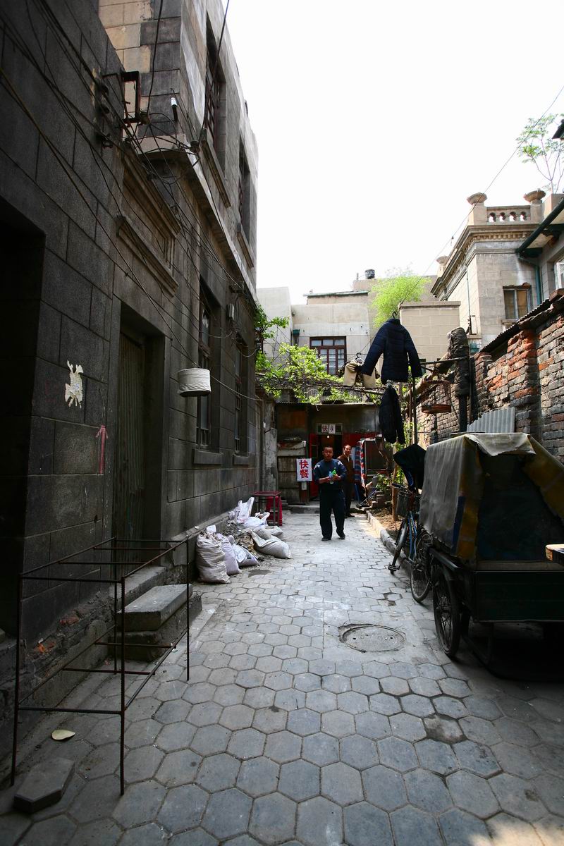 劝业场胡同,劝业场泰隆路