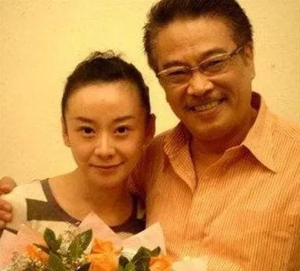 吴孟达肝癌去世的背后，是四个家庭三个女人和每月百万的生活费