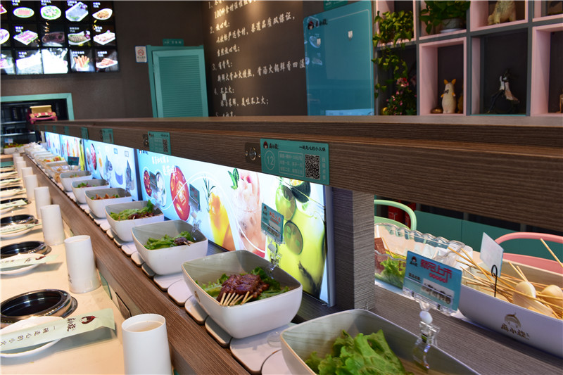 麻小旋回转小火锅一个人多少钱,旋转小火锅一元一串加盟分析