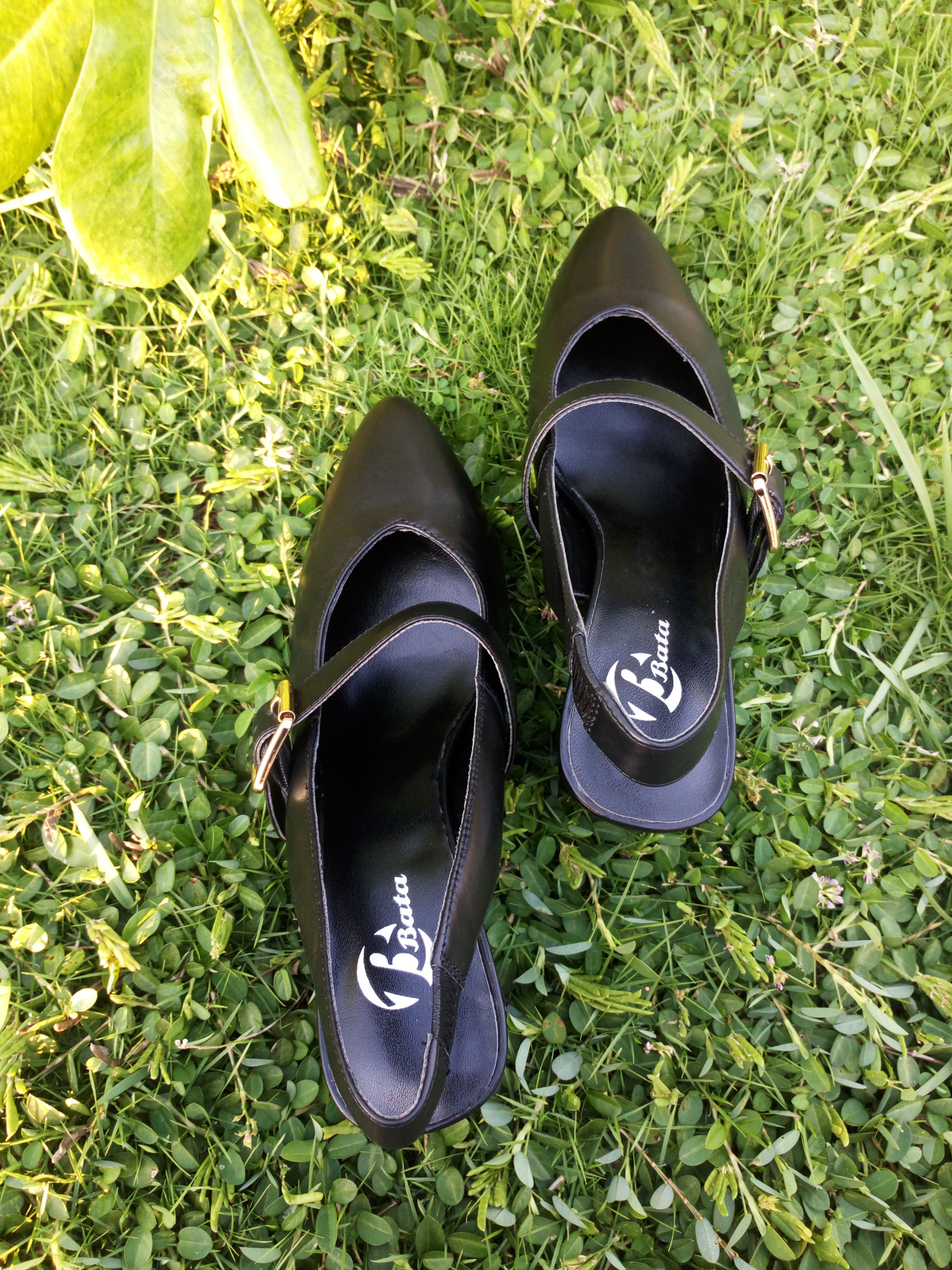 拔佳女鞋专柜和线上有区别吗,拔佳女鞋官方旗舰店是正品吗