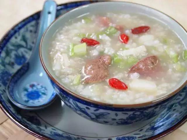 宝宝补血辅食粥6-12个月,十个宝宝吃什么辅食可以消化吸收