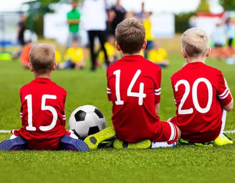 踢球吧少年鲁能杯,踢球吧少年免费全集