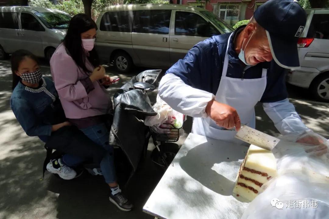 疫情期间还有人摆地摊吗,疫情期间摆摊生活的人
