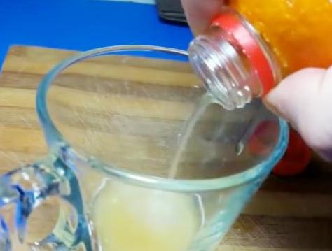 橙汁在家自己怎么榨汁不用榨汁机,没有榨汁器该怎么榨橙汁