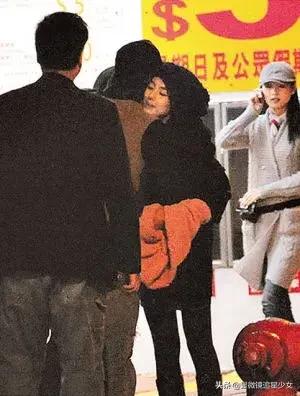 舒淇冯德伦撒糖样子,舒淇冯德伦