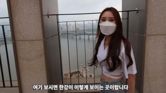 韩国女生独居公寓,韩国美女晒衣服