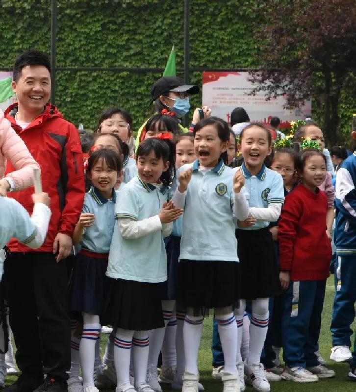 强健体魄展青春风采,锦绣小学活力操