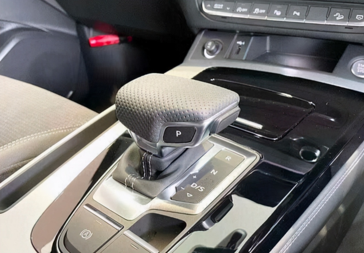 奥迪q5glc测评,质感不输合资汽车