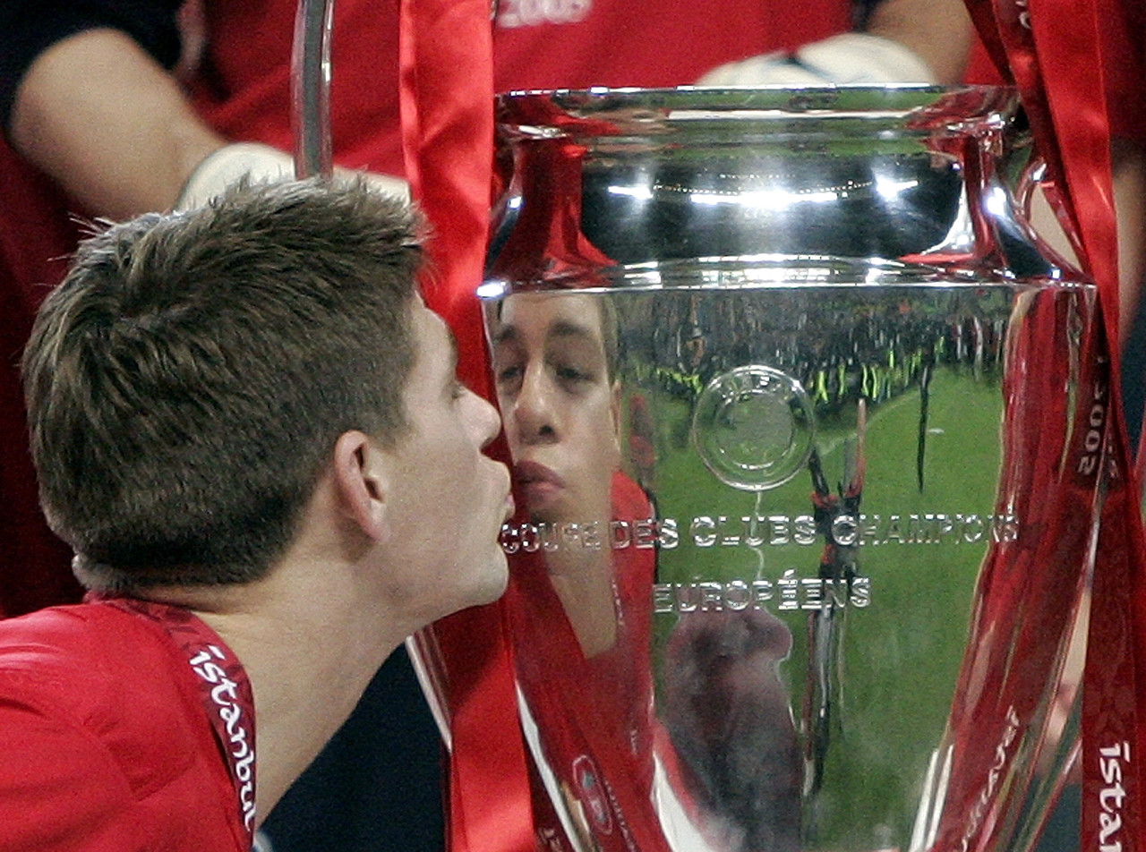 利物浦拜仁阿诺德,阿诺德利物浦改打中场